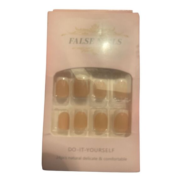 6 Packages of Assorted Glue On Nails - Picture 4 of 6